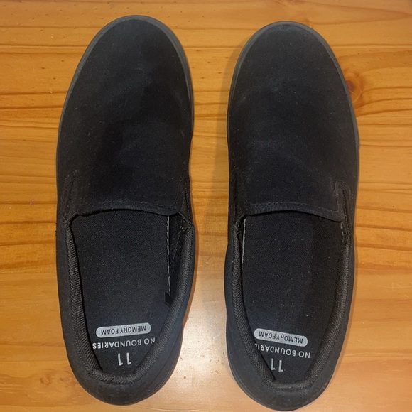 Men's Clinton Slip On Shoes - Picture 2 of 7